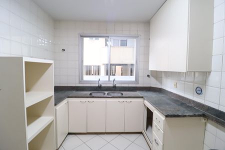 Apartamento para alugar com 130m², 3 quartos e 2 vagasCozinha