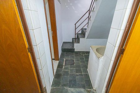 area de serviço de casa de condomínio para alugar com 4 quartos, 130m² em Dona Clara, Belo Horizonte