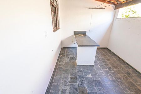 Casa de condomínio para alugar com 130m², 4 quartos e 1 vagaarea 