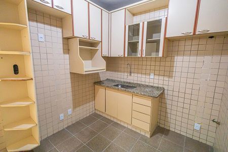 Casa de condomínio para alugar com 130m², 4 quartos e 1 vagacozinha