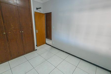 Casa de condomínio para alugar com 130m², 4 quartos e 1 vagaquarto 4