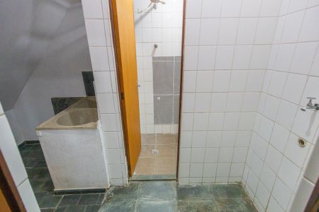 Casa de condomínio para alugar com 130m², 4 quartos e 1 vagaarea de serviço