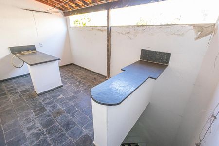 Casa de condomínio para alugar com 130m², 4 quartos e 1 vagaarea 