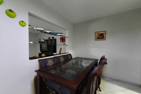 Casa à venda com 220m², 3 quartos e 2 vagas Casa à venda com 220m², 3 quartos e 2 vagasSala de Jantar