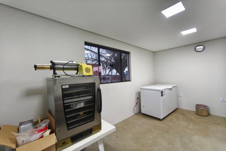 Casa à venda com 220m², 3 quartos e 2 vagas Casa à venda com 220m², 3 quartos e 2 vagasSala Comercial 2