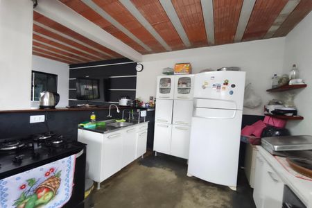 Casa à venda com 220m², 3 quartos e 2 vagas Casa à venda com 220m², 3 quartos e 2 vagasÁrea gourmet