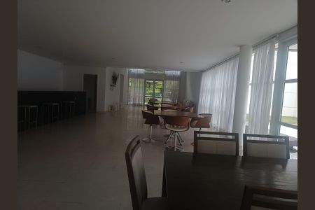 Apartamento à venda com 143m², 3 quartos e 3 vagas Apartamento à venda com 143m², 3 quartos e 3 vagasÁrea externa