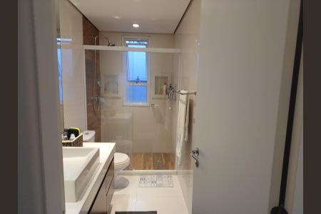 Apartamento à venda com 143m², 3 quartos e 3 vagas Apartamento à venda com 143m², 3 quartos e 3 vagasBanheiro