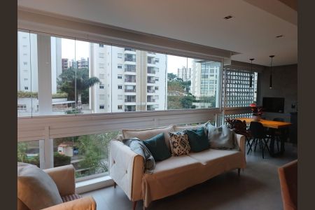 Apartamento à venda com 143m², 3 quartos e 3 vagas Apartamento à venda com 143m², 3 quartos e 3 vagasVaranda