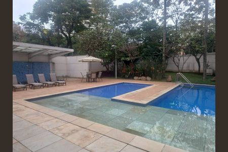 Apartamento à venda com 143m², 3 quartos e 3 vagas Apartamento à venda com 143m², 3 quartos e 3 vagasÁrea externa
