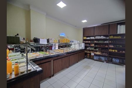 Apartamento à venda com 58m², 2 quartos e 1 vaga Apartamento à venda com 58m², 2 quartos e 1 vagaRestaurante Self-Service