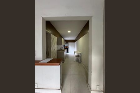 Sala de casa de condomínio à venda com 3 quartos, 90m² em São Francisco Xavier, Rio de Janeiro