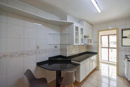 Apartamento para alugar com 95m², 3 quartos e 2 vagas Apartamento para alugar com 95m², 3 quartos e 2 vagasCozinha