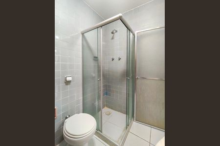 Apartamento à venda com 107m², 3 quartos e 1 vaga Apartamento à venda com 107m², 3 quartos e 1 vagaBanheiro Corredor