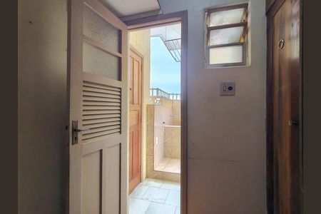 Apartamento à venda com 107m², 3 quartos e 1 vaga Apartamento à venda com 107m², 3 quartos e 1 vagaQuarto de Serviço