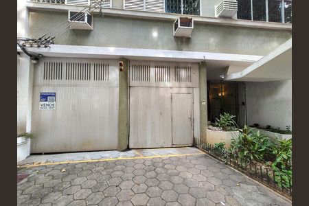 Apartamento à venda com 107m², 3 quartos e 1 vaga Apartamento à venda com 107m², 3 quartos e 1 vagaFachada e portaria