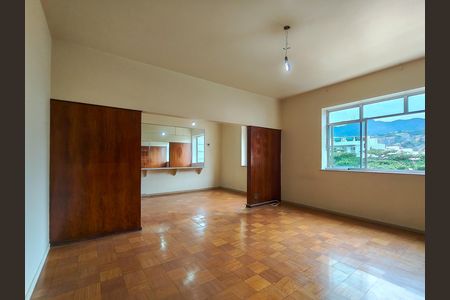 Apartamento à venda com 107m², 3 quartos e 1 vaga Apartamento à venda com 107m², 3 quartos e 1 vagaSala
