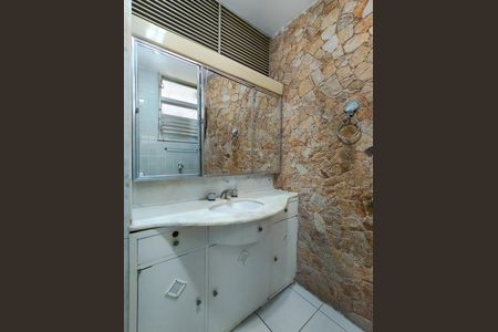 Apartamento à venda com 107m², 3 quartos e 1 vaga Apartamento à venda com 107m², 3 quartos e 1 vagaBanheiro Corredor