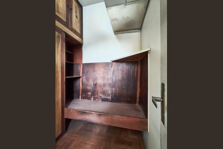 Apartamento à venda com 107m², 3 quartos e 1 vaga Apartamento à venda com 107m², 3 quartos e 1 vagaQuarto de Serviço
