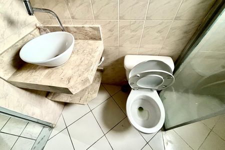 Apartamento para alugar com 53m², 2 quartos e sem vaga Apartamento para alugar com 53m², 2 quartos e sem vagaBanheiro