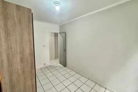 Quarto 1 de apartamento para alugar com 2 quartos, 53m² em Jardim Gonzaga, São Paulo
