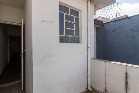 Casa para alugar com 76m², 2 quartos e 1 vaga Casa para alugar com 76m², 2 quartos e 1 vagaQuintal