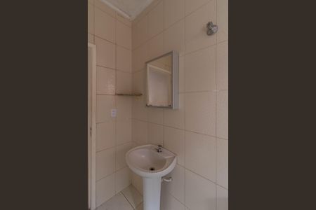 Casa para alugar com 76m², 2 quartos e 1 vaga Casa para alugar com 76m², 2 quartos e 1 vagaBanheiro