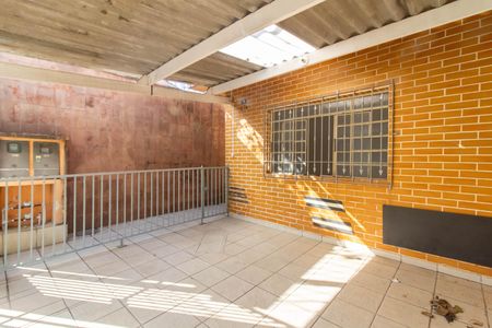 Casa para alugar com 76m², 2 quartos e 1 vaga Casa para alugar com 76m², 2 quartos e 1 vagaGaragem