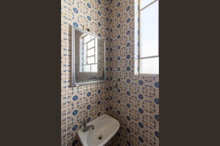 Casa para alugar com 76m², 2 quartos e 1 vaga Casa para alugar com 76m², 2 quartos e 1 vagaBanheiro da suíte