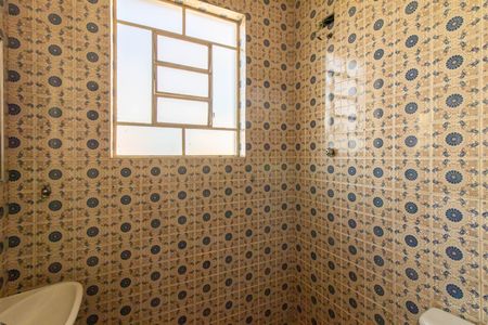 Casa para alugar com 76m², 2 quartos e 1 vaga Casa para alugar com 76m², 2 quartos e 1 vagaBanheiro da suíte
