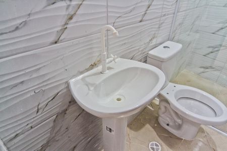 Banheiro de kitnet/studio para alugar com 1 quarto, 40m² em Sítio do Mandaqui, São Paulo