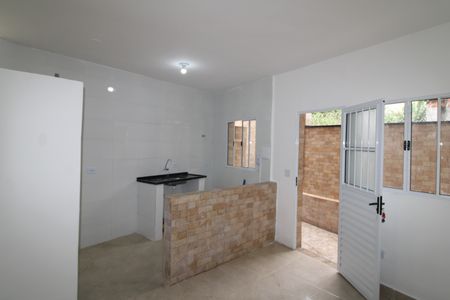 Sala / Cozinha de apartamento para alugar com 1 quarto, 32m² em Sítio do Mandaqui, São Paulo