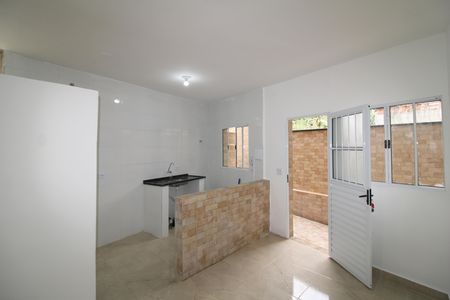 Sala / Cozinha de apartamento para alugar com 1 quarto, 32m² em Sítio do Mandaqui, São Paulo