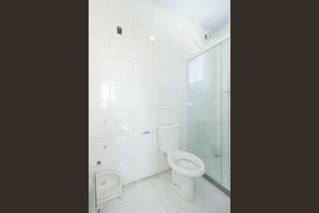 Banheiro da Suíte de casa para alugar com 2 quartos, 80m² em Cosmos, Rio de Janeiro