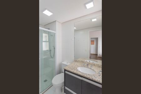 Apartamento para alugar com 65m², 2 quartos e 1 vaga Apartamento para alugar com 65m², 2 quartos e 1 vagaBanheiro da Suíte