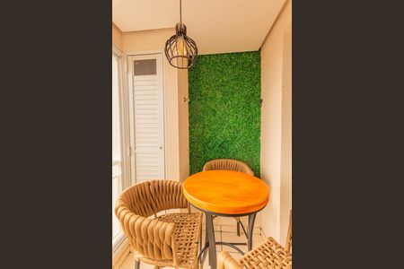 Sacada da Sala de apartamento para alugar com 2 quartos, 65m² em Ponte Preta, Campinas