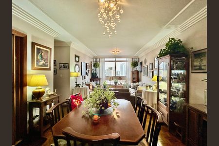 Apartamento à venda com 138m², 3 quartos e 1 vaga Apartamento à venda com 138m², 3 quartos e 1 vagaSala