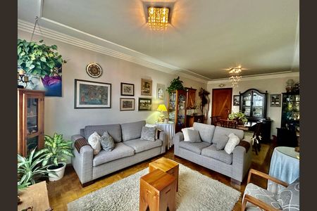 Apartamento à venda com 138m², 3 quartos e 1 vaga Apartamento à venda com 138m², 3 quartos e 1 vagaSala