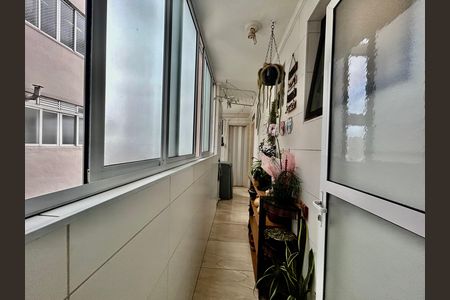Apartamento à venda com 138m², 3 quartos e 1 vaga Apartamento à venda com 138m², 3 quartos e 1 vagaLavanderia