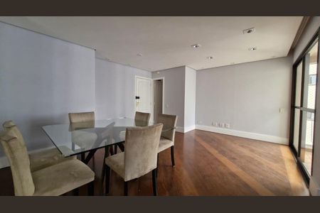 Apartamento à venda com 108m², 2 quartos e 2 vagas Apartamento à venda com 108m², 2 quartos e 2 vagasSala de Jantar