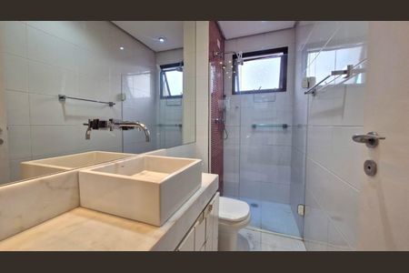 Apartamento à venda com 108m², 2 quartos e 2 vagas Apartamento à venda com 108m², 2 quartos e 2 vagasBanheiro