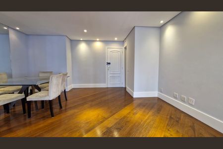 Apartamento à venda com 108m², 2 quartos e 2 vagas Apartamento à venda com 108m², 2 quartos e 2 vagasSala de Jantar