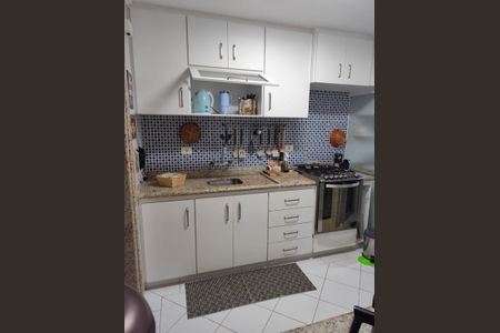 Apartamento à venda com 64m², 2 quartos e 1 vaga Apartamento à venda com 64m², 2 quartos e 1 vagaCozinha