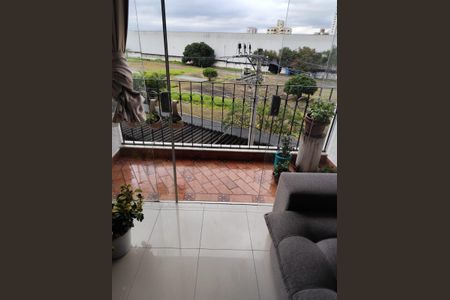 Apartamento à venda com 64m², 2 quartos e 1 vaga Apartamento à venda com 64m², 2 quartos e 1 vagaVaranda