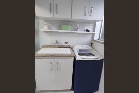 Apartamento à venda com 64m², 2 quartos e 1 vaga Apartamento à venda com 64m², 2 quartos e 1 vagaÁrea de Serviço