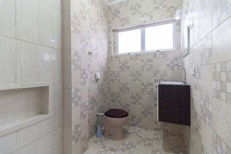 Casa para alugar com 140m², 3 quartos e 2 vagas Casa para alugar com 140m², 3 quartos e 2 vagasBanheiro 2
