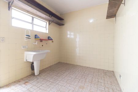 Casa para alugar com 140m², 3 quartos e 2 vagas Casa para alugar com 140m², 3 quartos e 2 vagasLavanderia