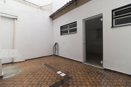 Casa para alugar com 140m², 3 quartos e 2 vagas Casa para alugar com 140m², 3 quartos e 2 vagasQuintal