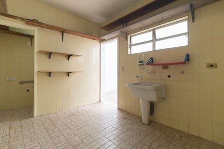 Casa para alugar com 140m², 3 quartos e 2 vagas Casa para alugar com 140m², 3 quartos e 2 vagasLavanderia