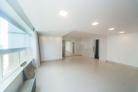 Apartamento para alugar com 113m², 3 quartos e 2 vagassala